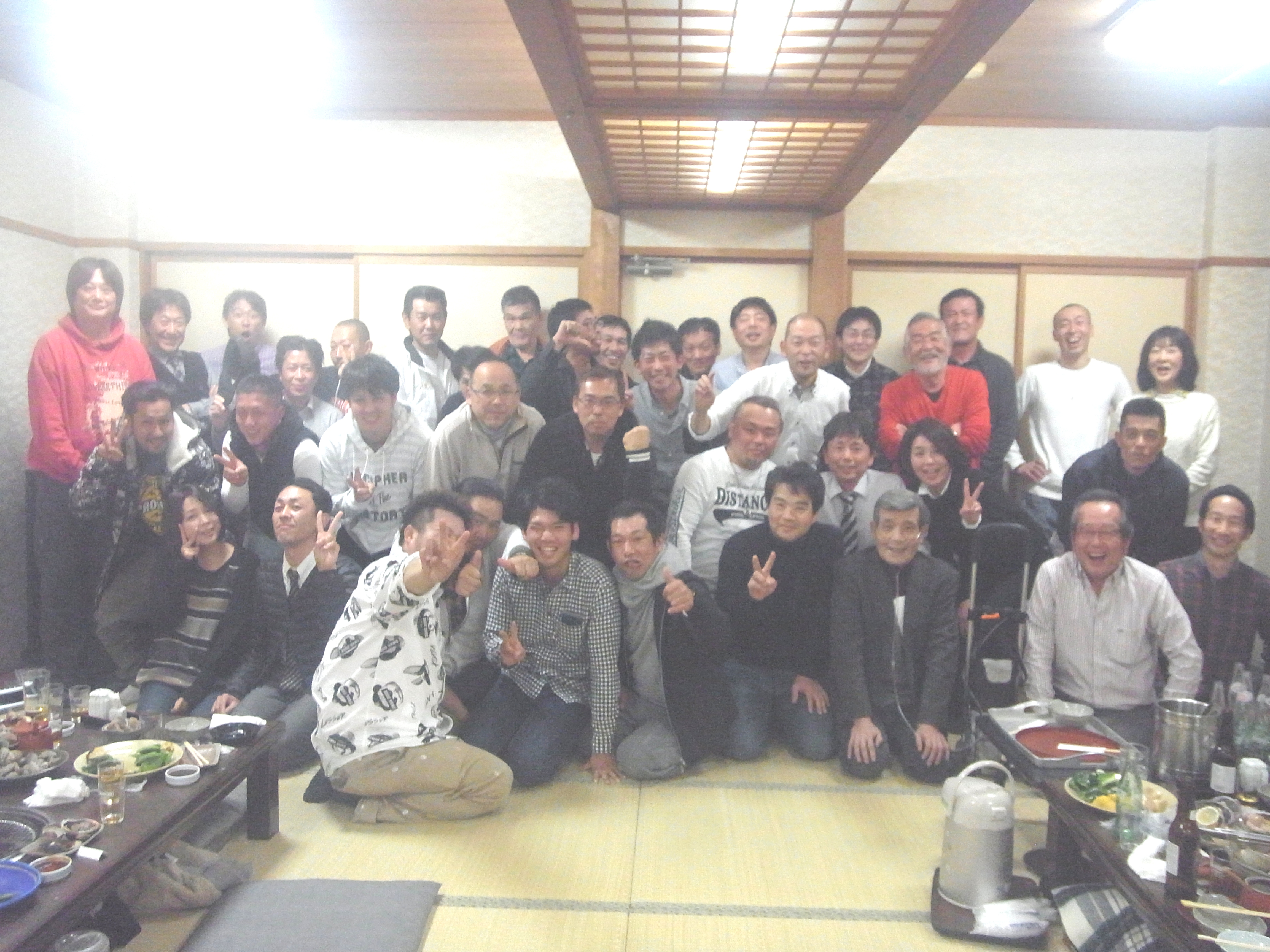 2016年末の忘年会にてエムジーエーとお仕事で大切なお仲間との集合写真です~!